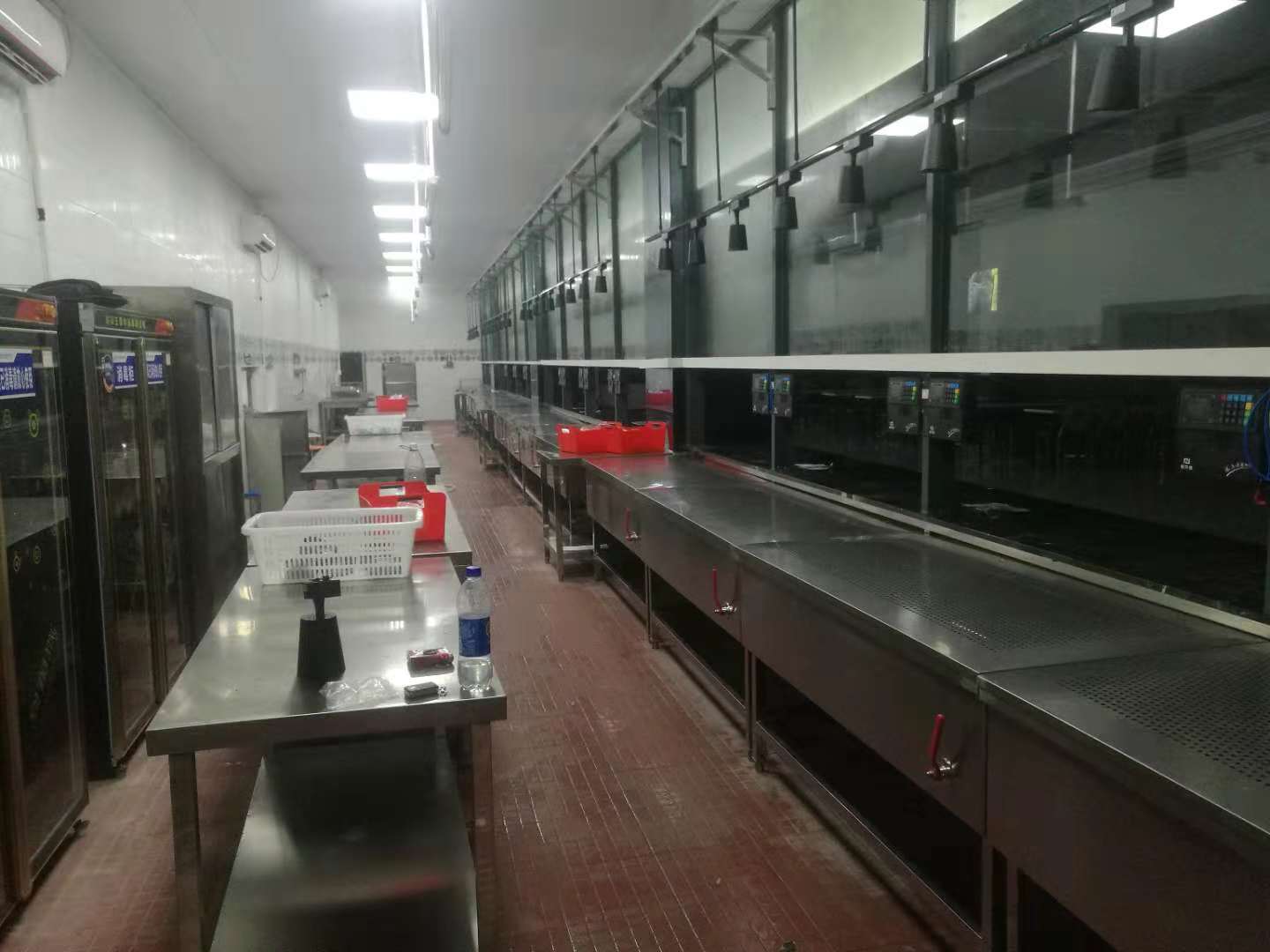 雍隆廚房設(shè)備在深圳分部承接大型中央廚房工程商用廚房工程設(shè)計(jì)安